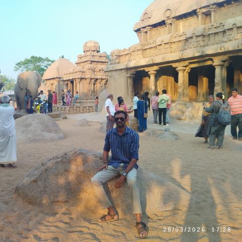 CM812886